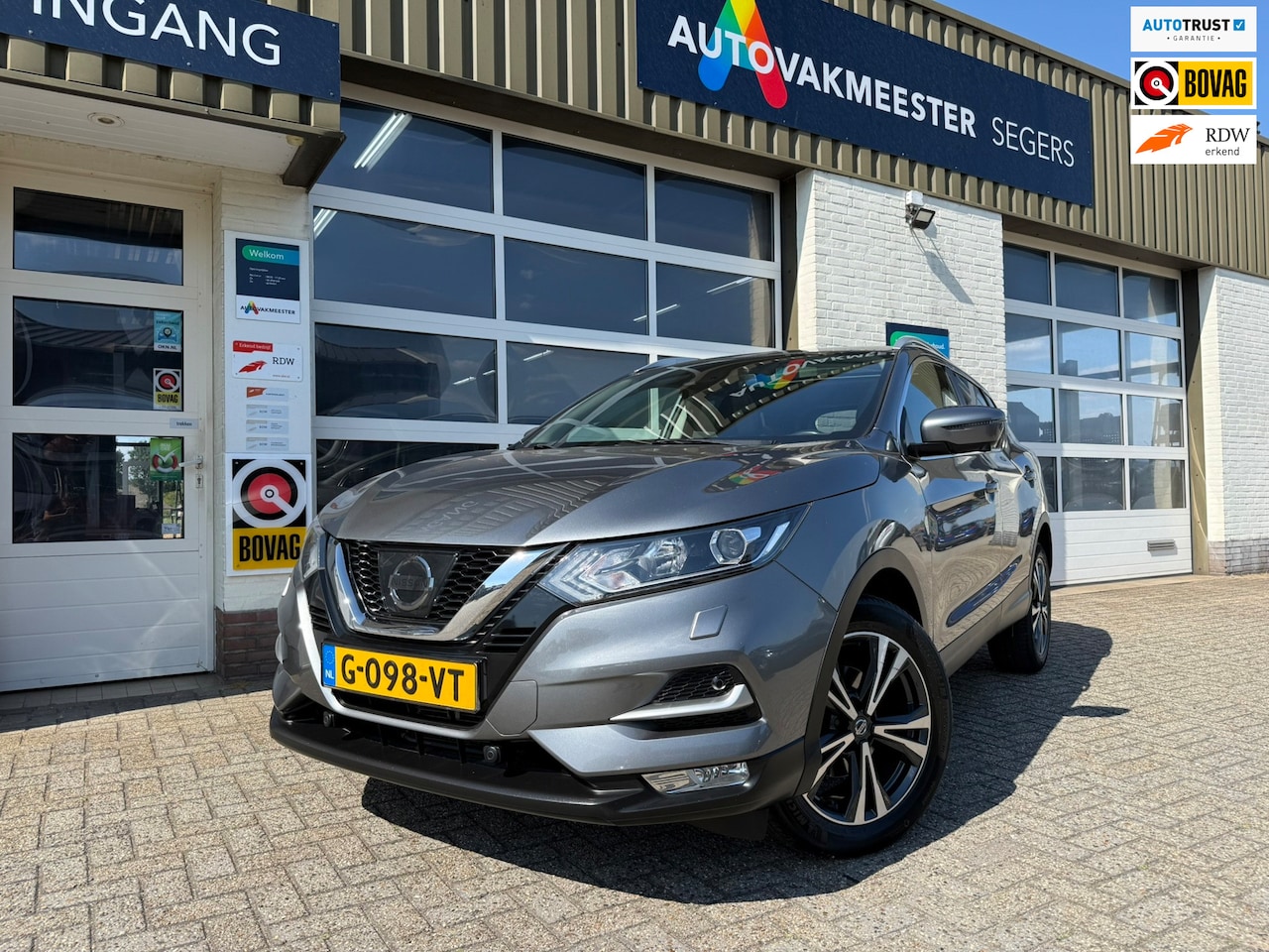 Nissan Qashqai - 1.2 N-Connecta|Trekhaak|Pano|Cruise|Camera| - AutoWereld.nl