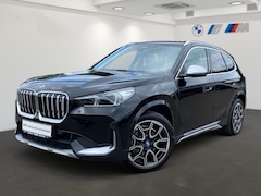 BMW iX1 - xDrive30 67 kWh (230kW/313pk) * LED, LEDER, PANO, TREKH, DRIV. ASS+, 19-inch LMV * 1e EIG