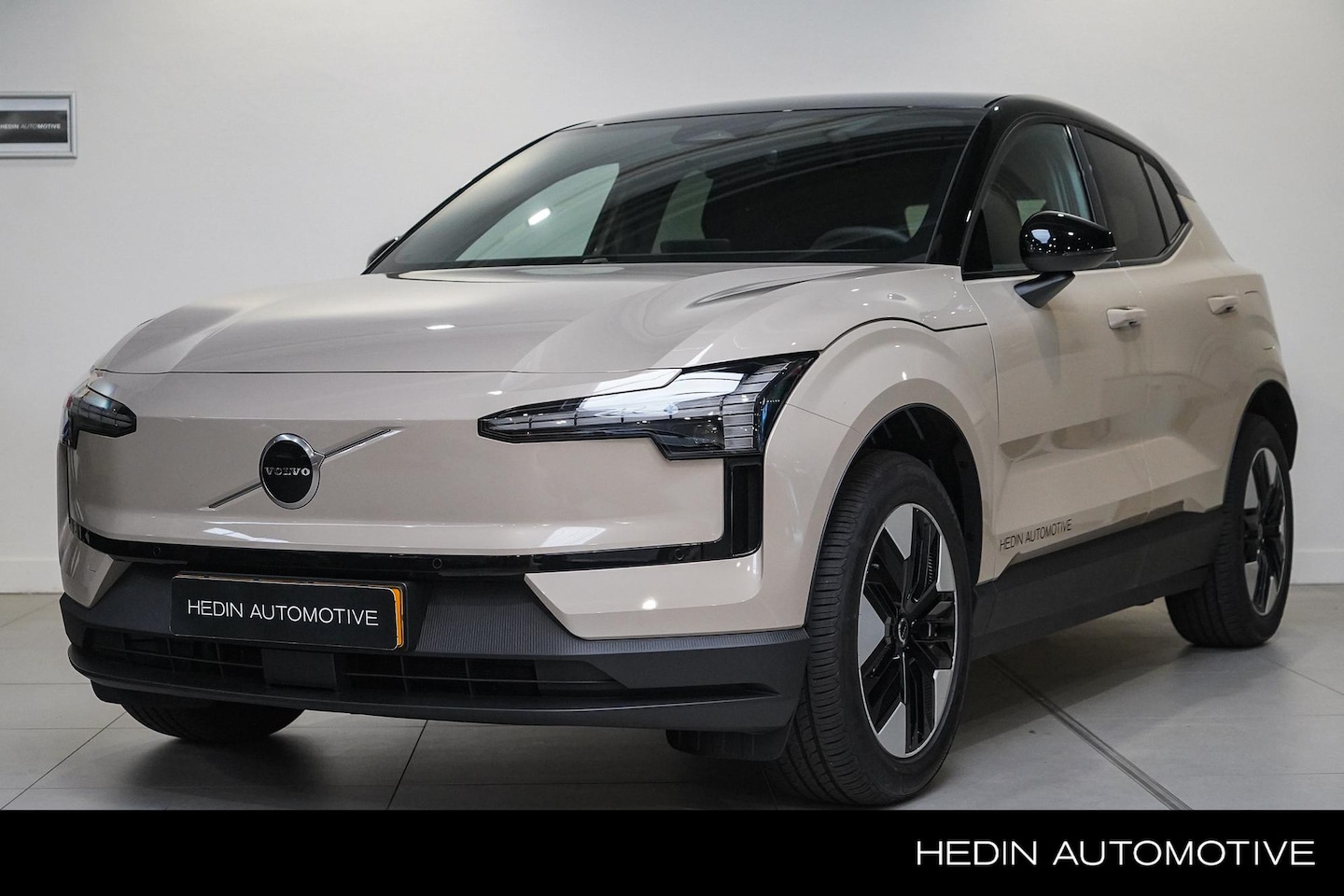 Volvo EX30 - P5 Long Range Plus Europa 69 kWh | Elektrische Stoelen met Geheugen | Harman/Kardon | Pilo - AutoWereld.nl