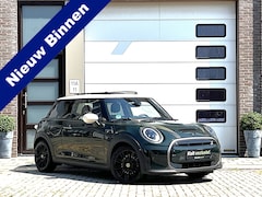 MINI Electric - Resolute Edition 33 kWh 184 PK | Panoramdak | Apple CarPlay | Navigatie | Camera | Yours L