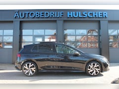 Volkswagen Golf - 1.5 ETSI R-LINE BNS Automaat / Panorama dak / Camera