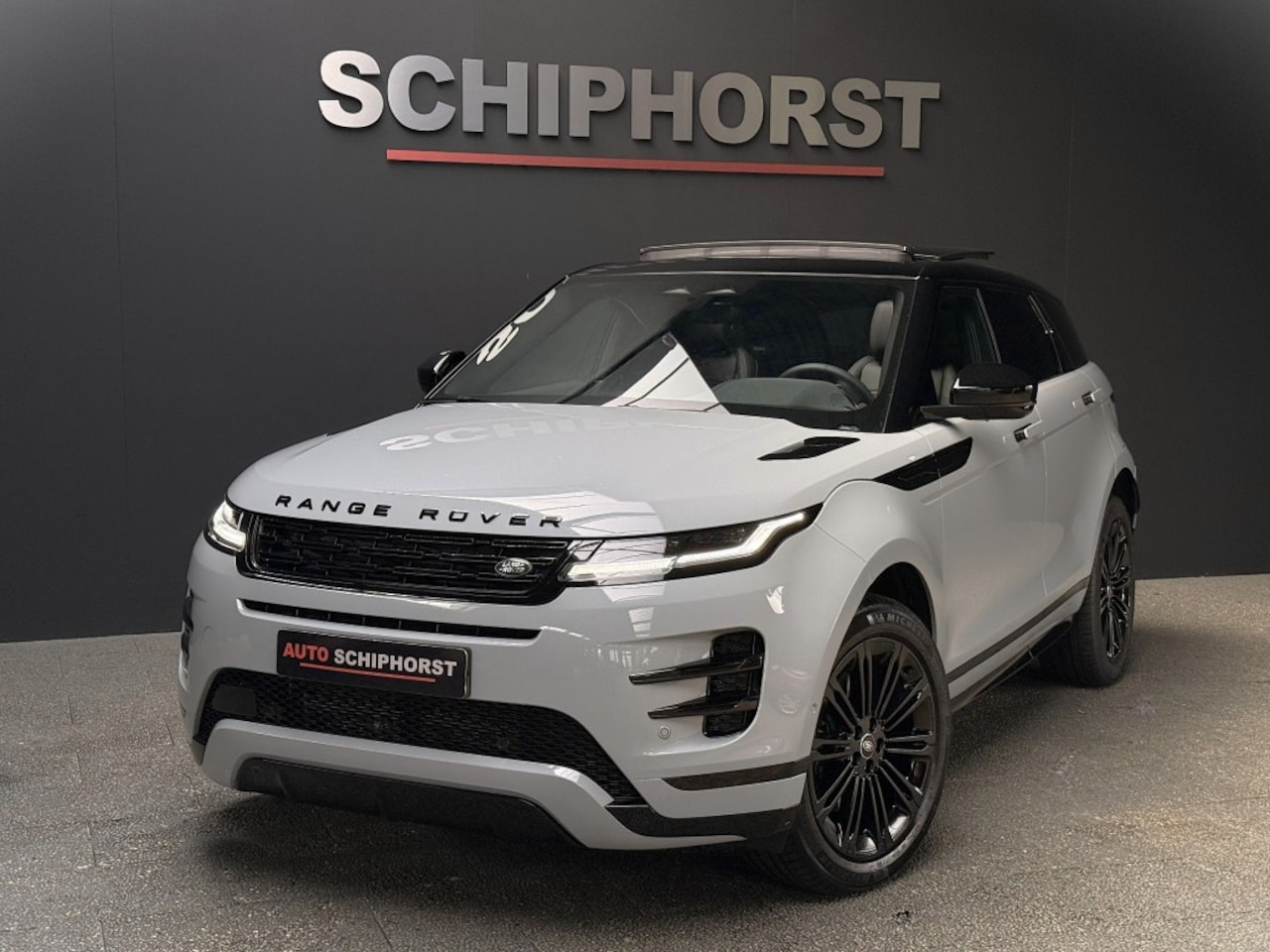Land Rover Range Rover Evoque - P270e SE Dynamic/black-pack/arroios Grey/panorama schuifdak cold climate pack - AutoWereld.nl