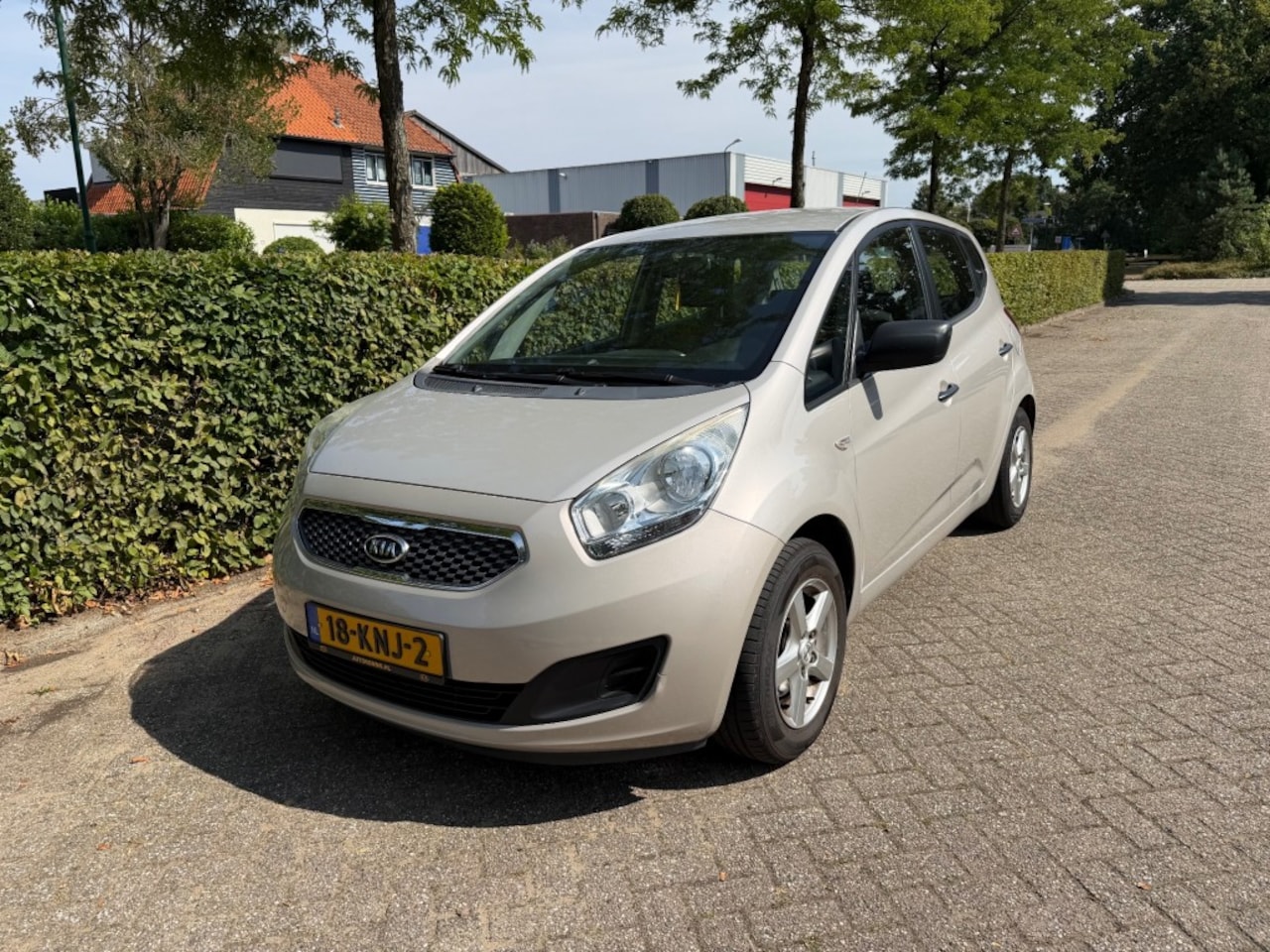 Kia Venga - 1.4 CVVT X-TRA . Airco,Trekhaak , nette auto. - AutoWereld.nl