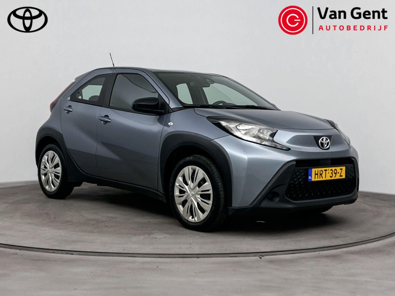 Toyota Aygo X - 1.0 VVT-i S-CVT Play | Apple Carplay / Android Auto | Adaptive Cruise | Airco | Camera | R - AutoWereld.nl