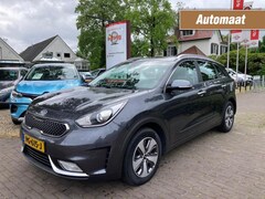 Kia Niro - 1.6 GDI HYBRID DYNAMICLINE AUTOMAAT / AIRCO-ECC / CRUISE CTR. / TREKHAAK
