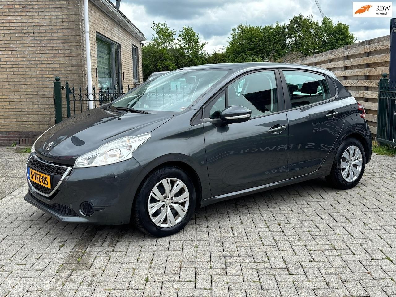 Peugeot 208 - 1.2 VTi Active | NIEUWE APK | CRUISE | AIRCO | NAVIGATIE | TREKHAAK - AutoWereld.nl