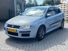 Fiat Stilo - 1.8-16V Dynamic | lage km stand | nieuwe apk keuring | leuke nette auto