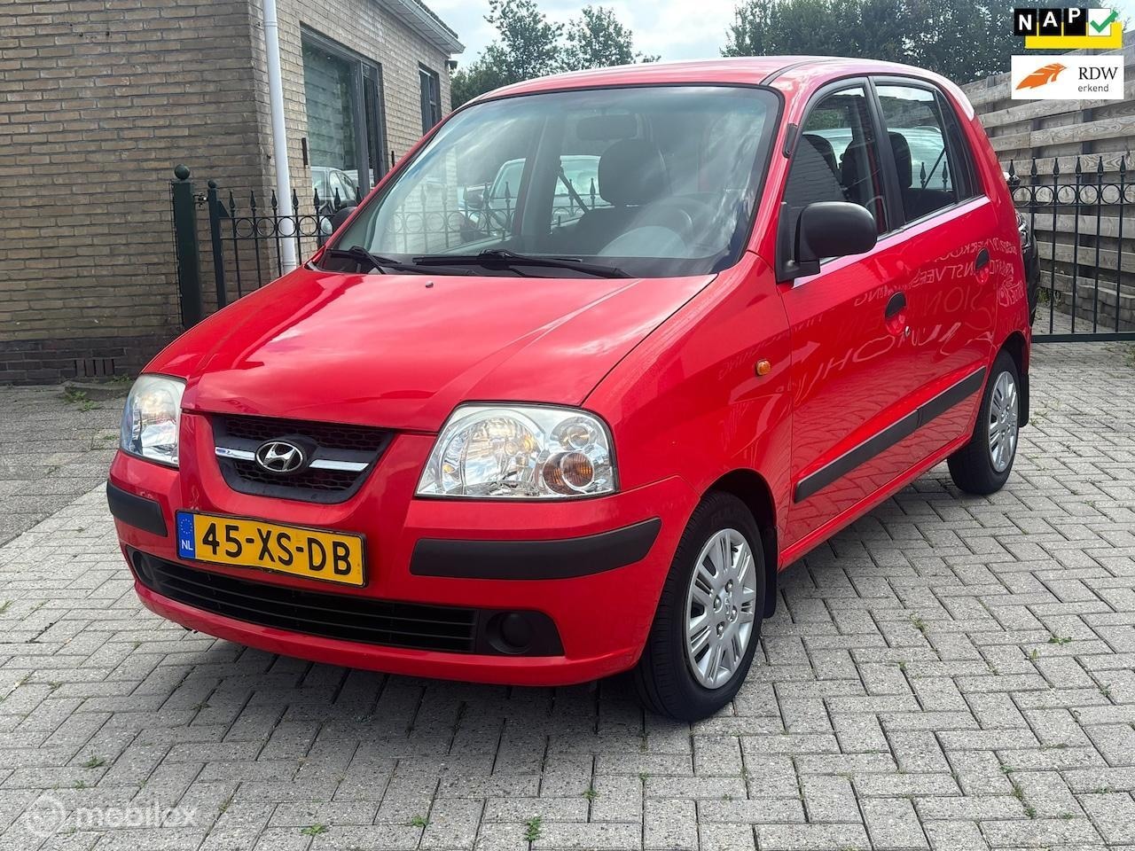 Hyundai Atos - 1.1i Active Young | lage km | airco ijskoud | nieuwe apk | boekjes aanwezig - AutoWereld.nl