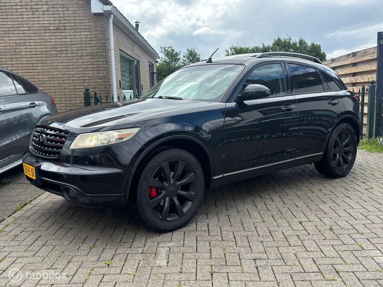 Infiniti FX - 35 | automaat | leer | schuifdak |trekhaak | nieuwe apk - AutoWereld.nl