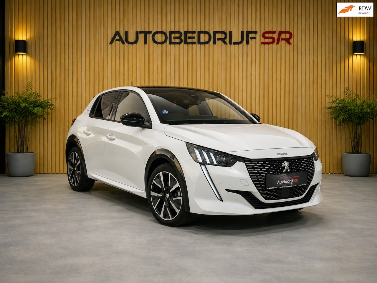 Peugeot 208 - 1.2 PureTech GT-line Panoramadak! Camera! Lane Assist! Sfeerverlichting! Automaat! 5 Deurs - AutoWereld.nl