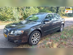 Audi A4 Limousine - 2.0 Advance