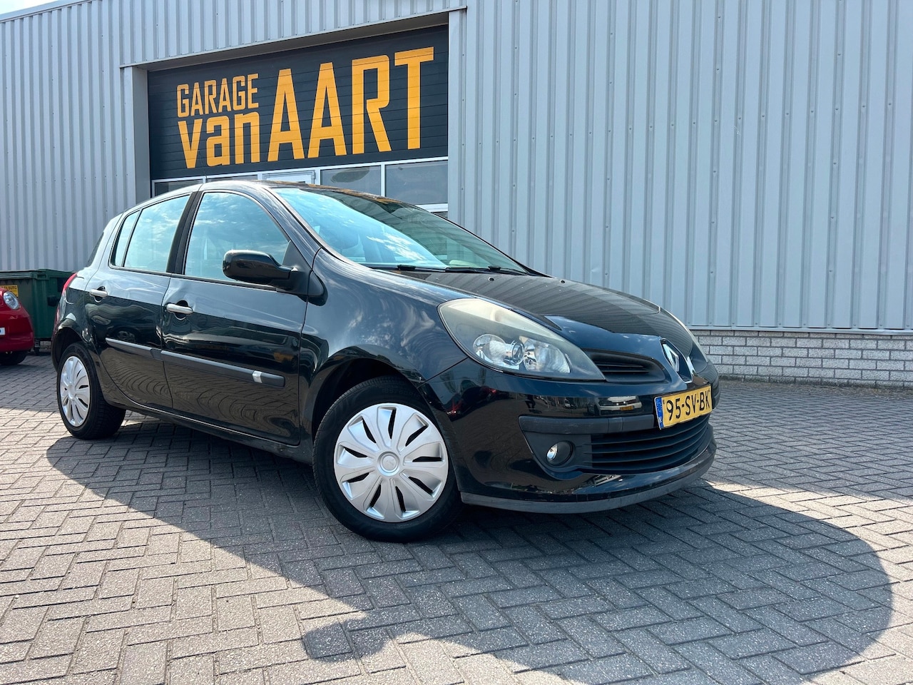 Renault Clio - 1.6-16V Dynamique Luxe | APK 08-2027 | AUTOMAAT - AutoWereld.nl