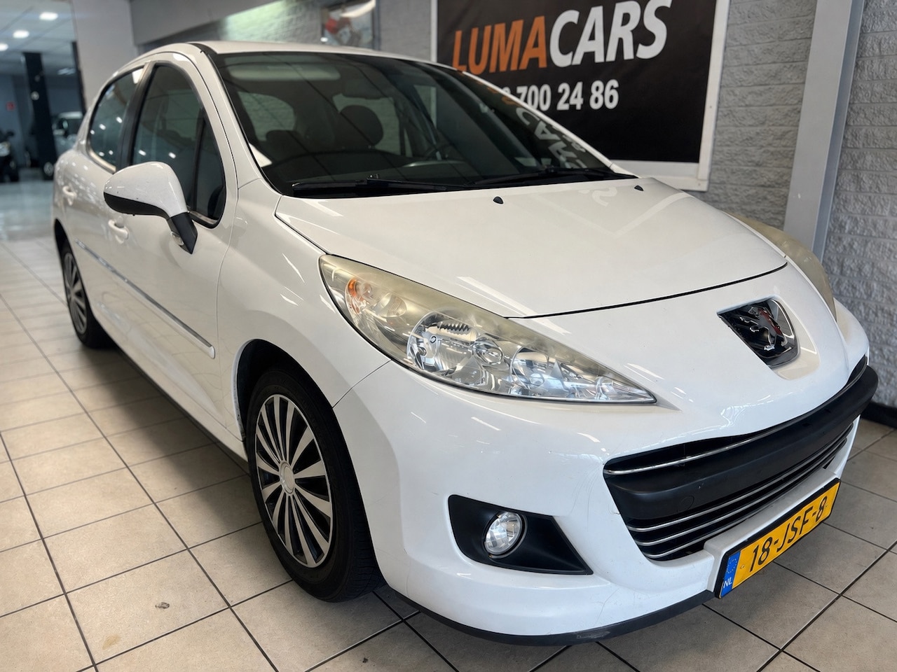Peugeot 207 - 1.6 VTi XS | Nieuwe APK | Automaat | Airco | PDC - AutoWereld.nl