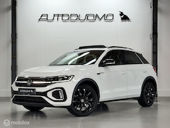 Volkswagen T-Roc - 1.5 TSI R-Line | Pano | IQ | Black Style | Dodehoek | 18" | Camera
