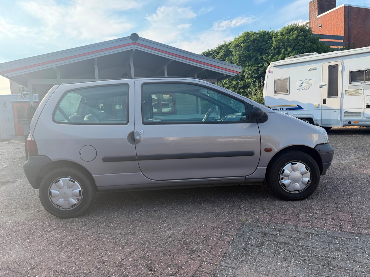 Renault Twingo - 1.2 1.2,43kw/58pk,Spring Comfort,Stuurbekr.8-'97 - AutoWereld.nl