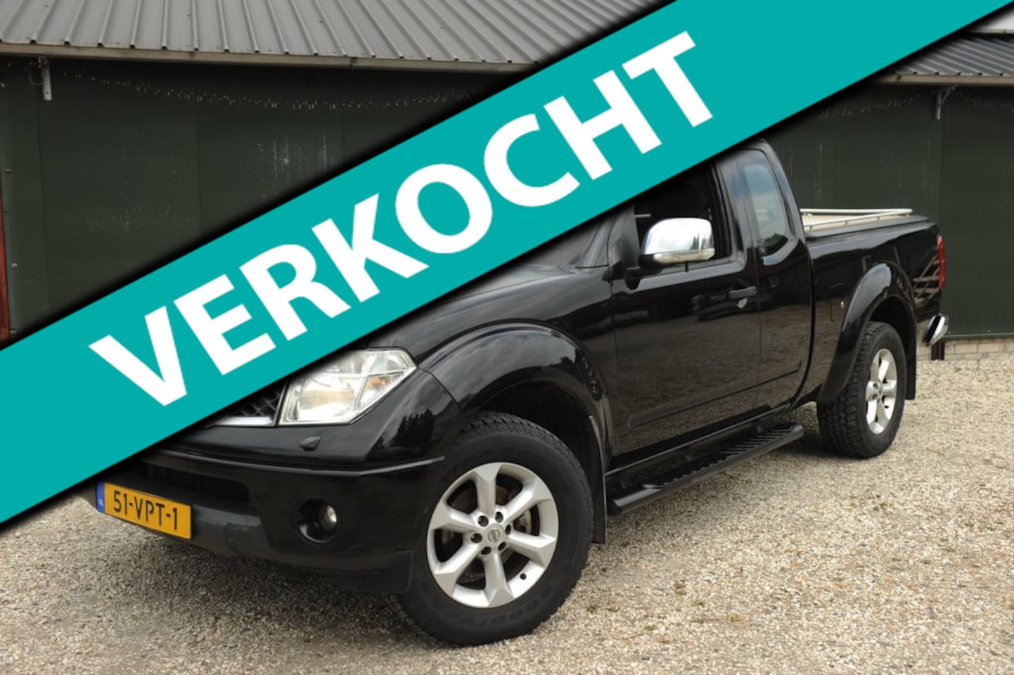 Nissan Navara - 2.5 dCi LE Double Cab/AIRCO/4X4/CLIMA/ABS/LMV/TOPBOX/ - AutoWereld.nl