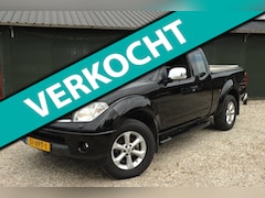Nissan Navara - 2.5 dCi LE Double Cab/AIRCO/4X4/CLIMA/ABS/LMV/TOPBOX/