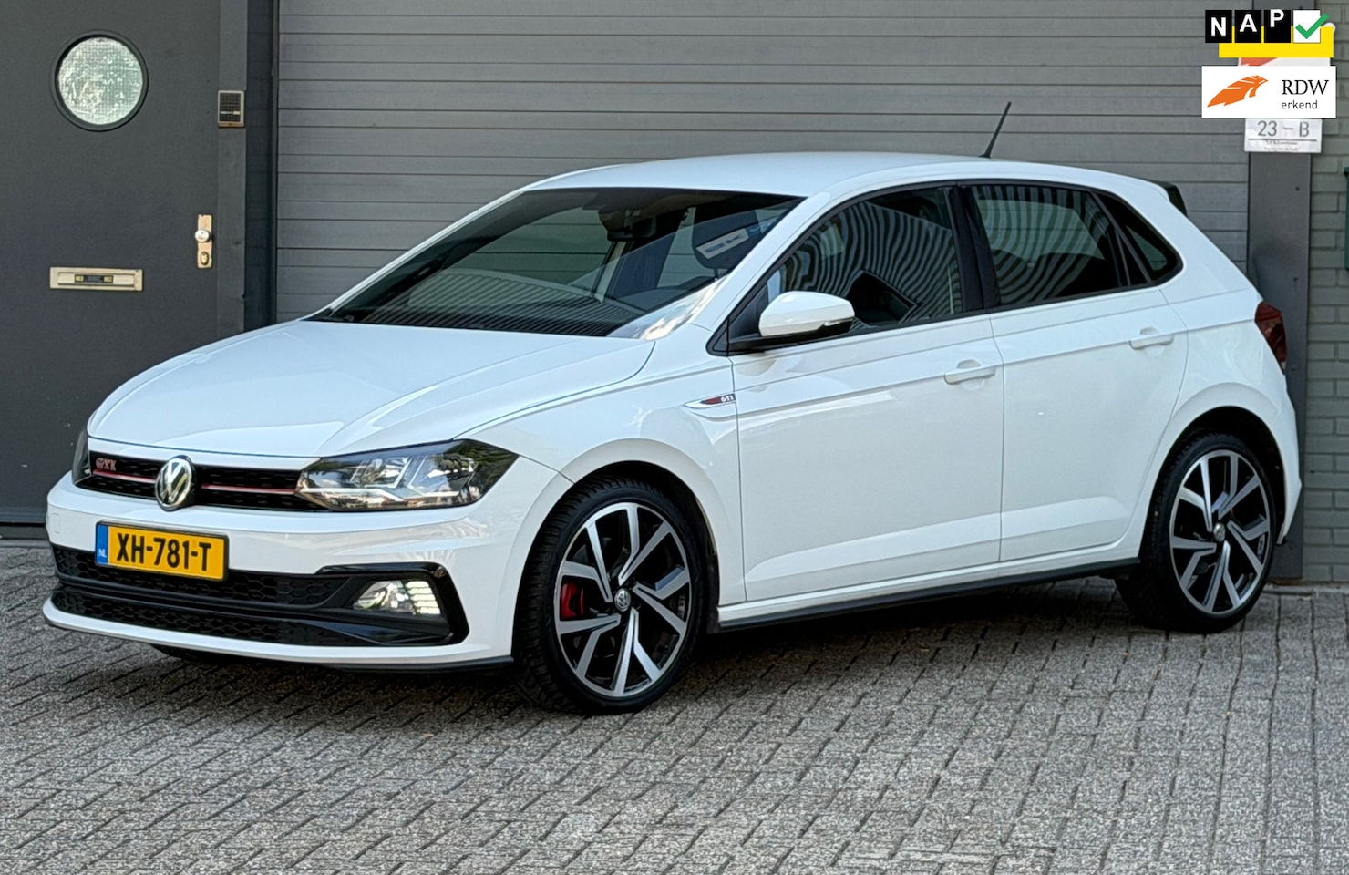 Volkswagen Polo - 2.0 TSI GTI 2.0 TSI GTI, 1ste eigenaar, volledig VW dealer onderhouden. - AutoWereld.nl