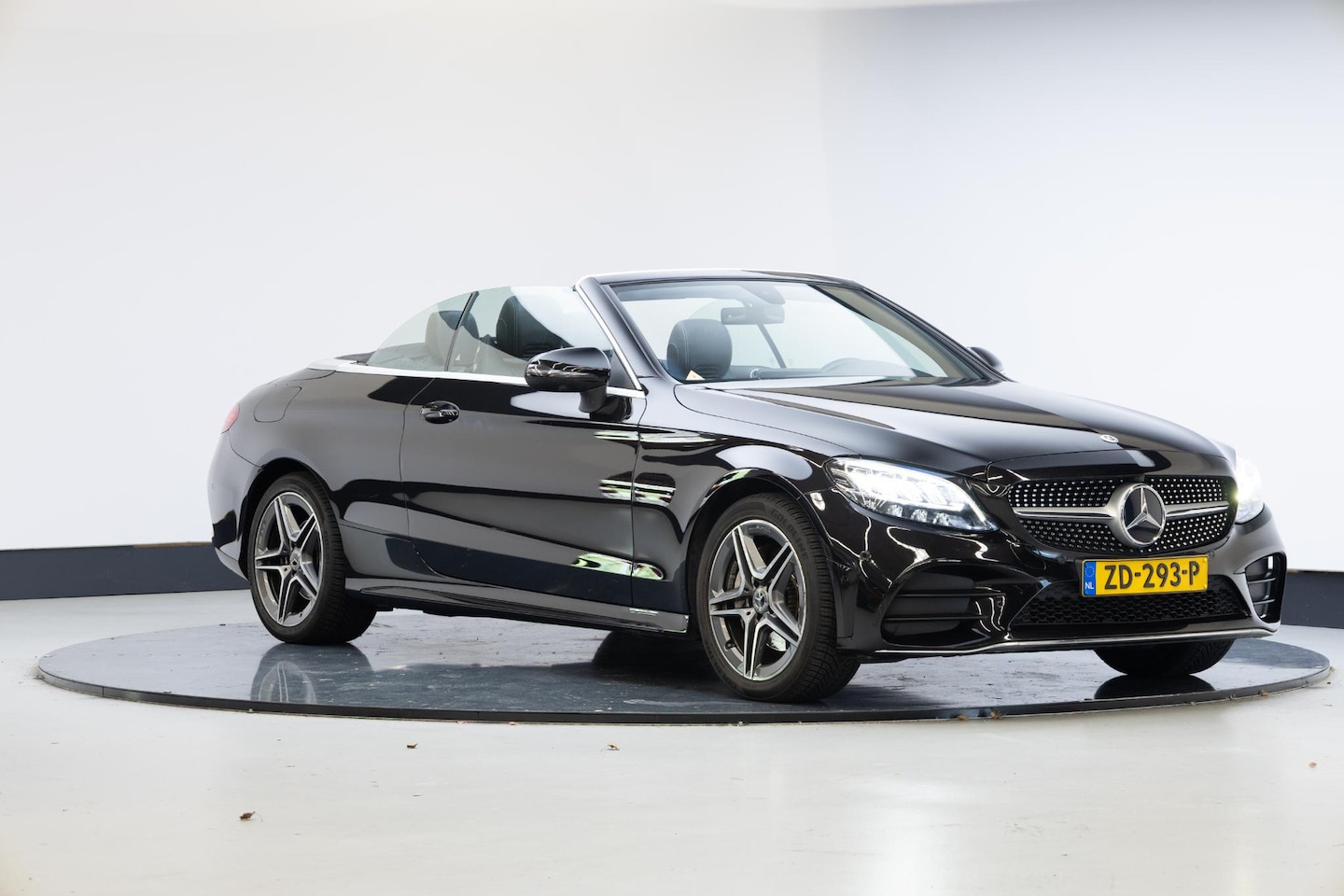 Mercedes-Benz C-klasse Cabrio - 180 Advantage Pack | AMG | Burmester | 360 camera | - AutoWereld.nl
