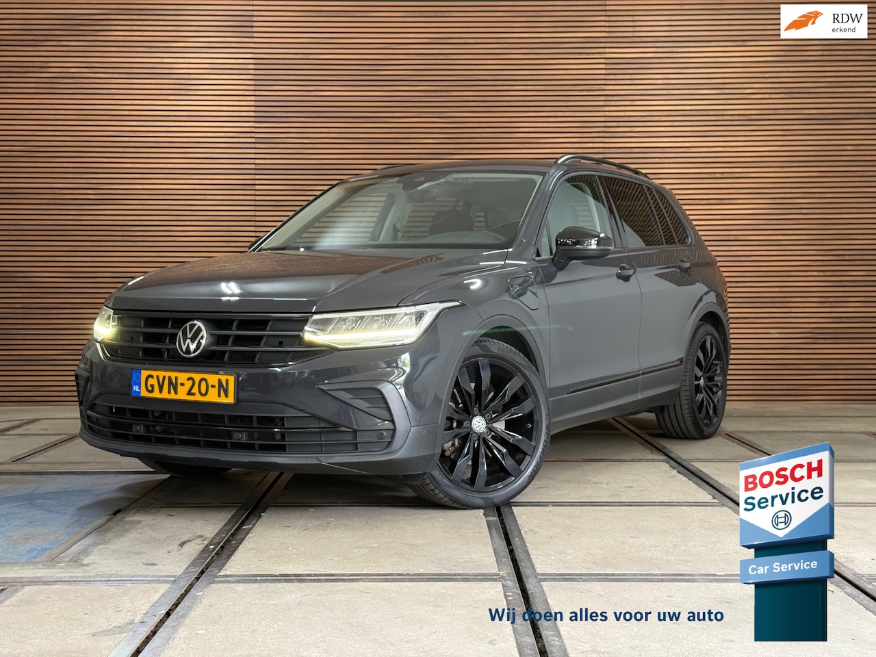 Volkswagen Tiguan - 1.4 TSI eHybrid R-Line Business+ | Black Style | Urano Grey | ACC | Massage | CarPlay| Tre - AutoWereld.nl
