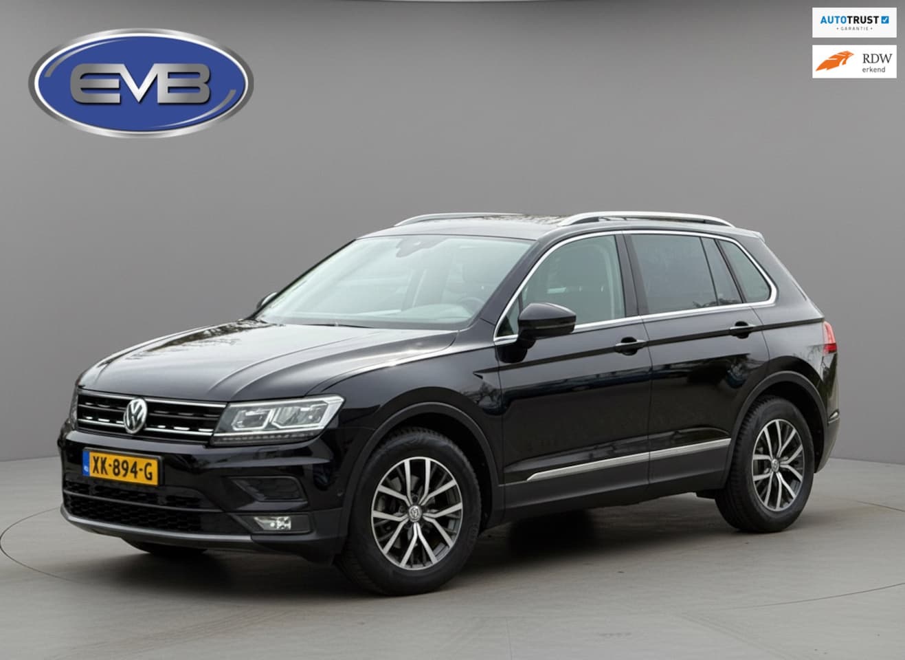 Volkswagen Tiguan - 1.4 TSI Sportline Business, achteruitrijcamera, trekhaak, parkeersensoren voor en achter,s - AutoWereld.nl