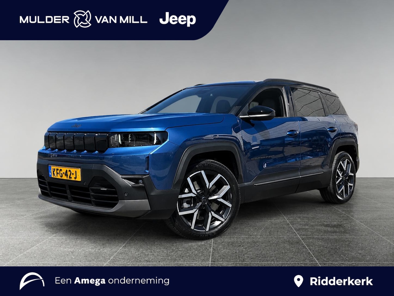 Jeep Compass - First Edition EV 74kWh 210pk | TWO-TONE! | 180° CAMERA | STOELVERW. | APPLE CARPLAY / ANDR - AutoWereld.nl