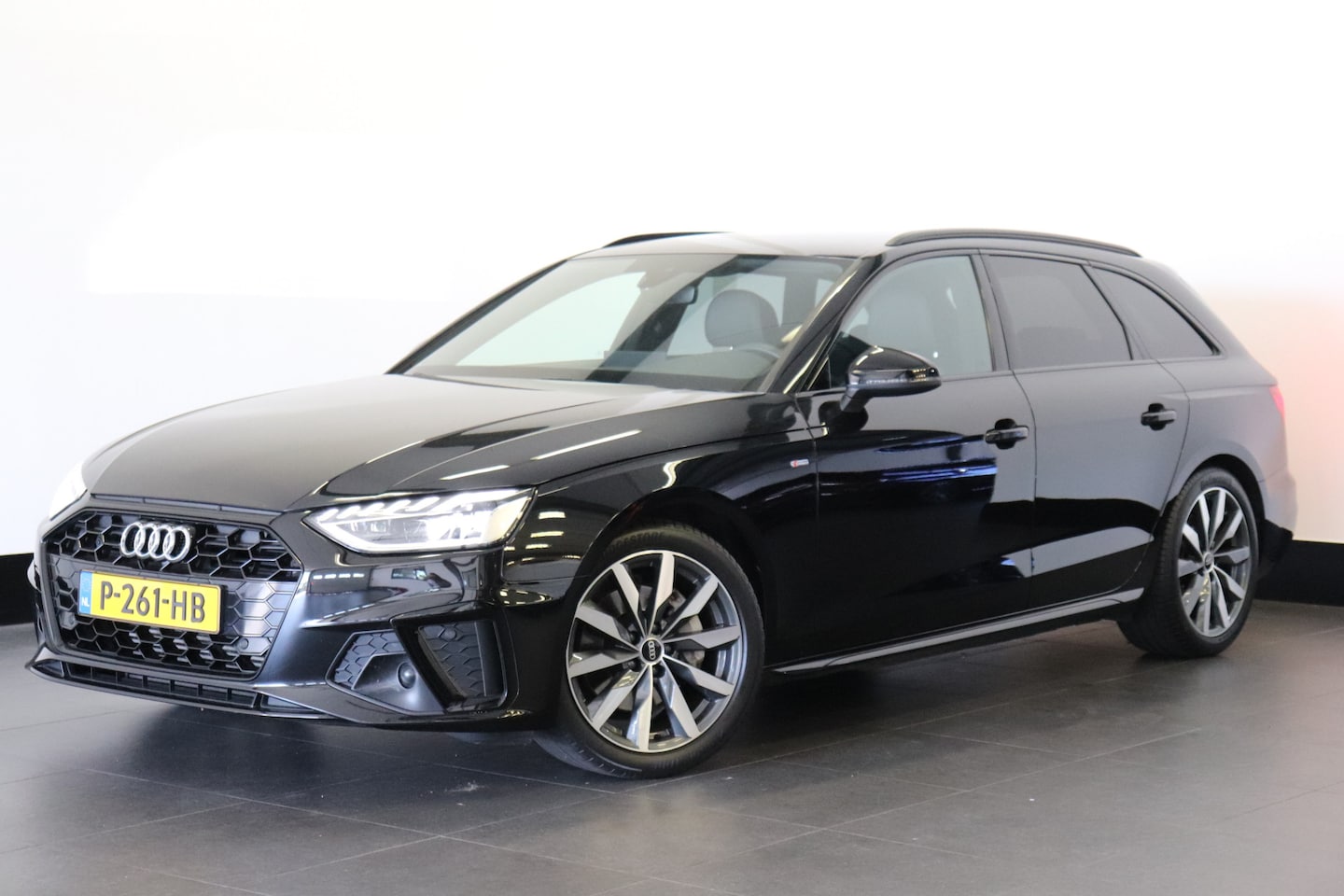 Audi A4 Avant - 40 TFSI 204PK S-Line edition Competition | Keyless | Navi | Carplay | NL-Auto | 28.900,- i - AutoWereld.nl