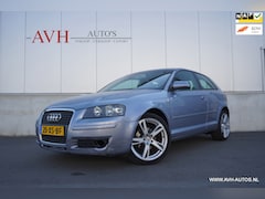 Audi A3 - 1.6 FSI Attraction