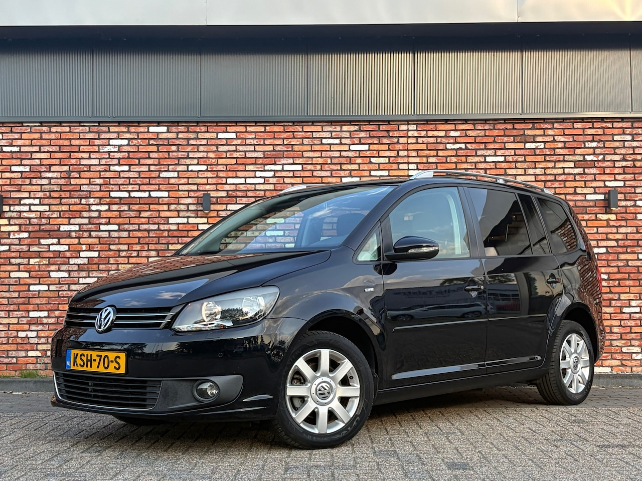 Volkswagen Touran - 1.2 TSI Life 7-Pers Cruise Stoelverw Clima Pdc Voll.Onderhouden! - AutoWereld.nl