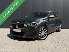 BMW X2 - xDrive25e Goldplay/M pakket/Headup/Cruise/Cam/Uniek