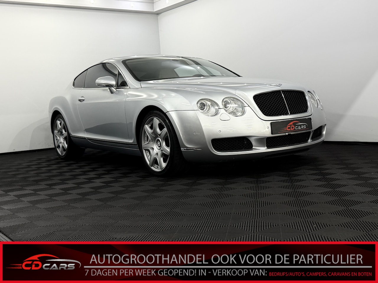 Bentley Continental GT - 6.0 W12 Leder, Luchtvering, Navi, Cruise control, Memory stoelen, Stoelverwarming, Keyless - AutoWereld.nl