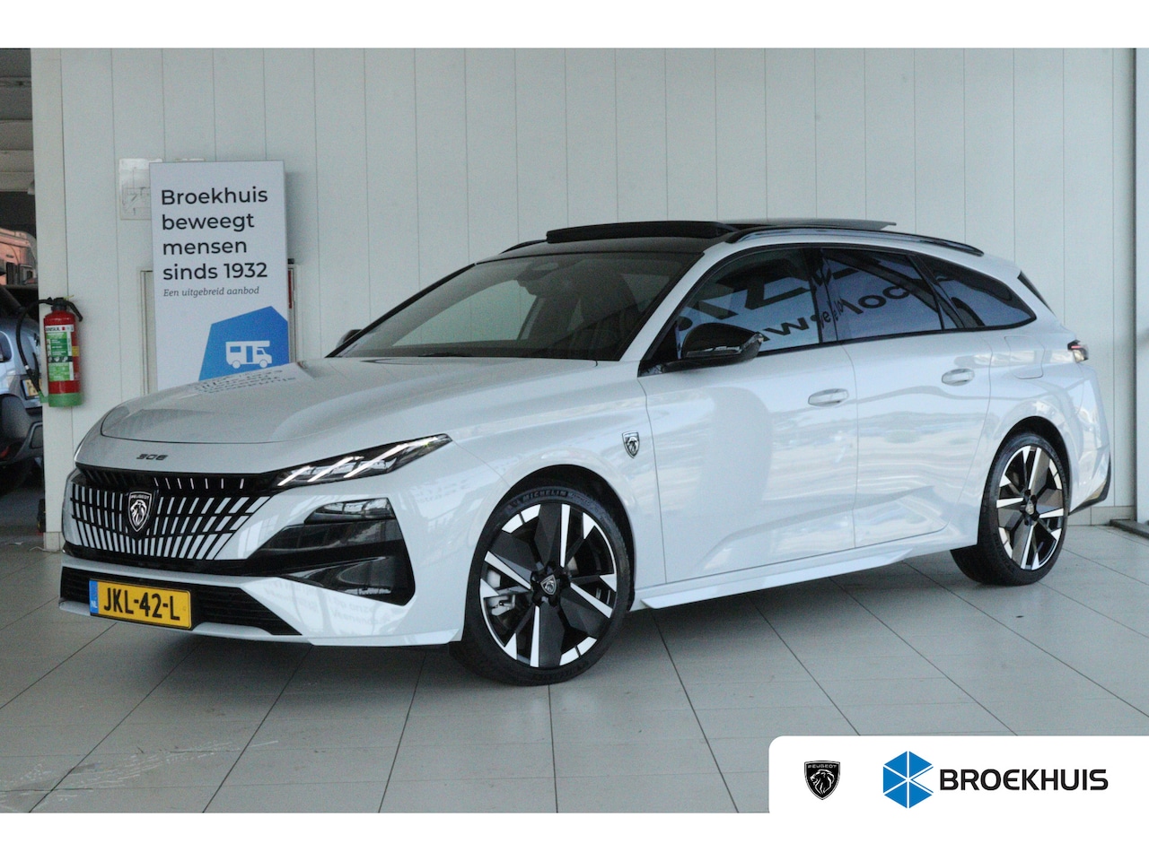 Peugeot 308 SW - 1.6 Plug-in Hybrid 195 GT | Adapt. Cruise | Focal Audio | Schuifdak | 360 Camera | Elektr. - AutoWereld.nl