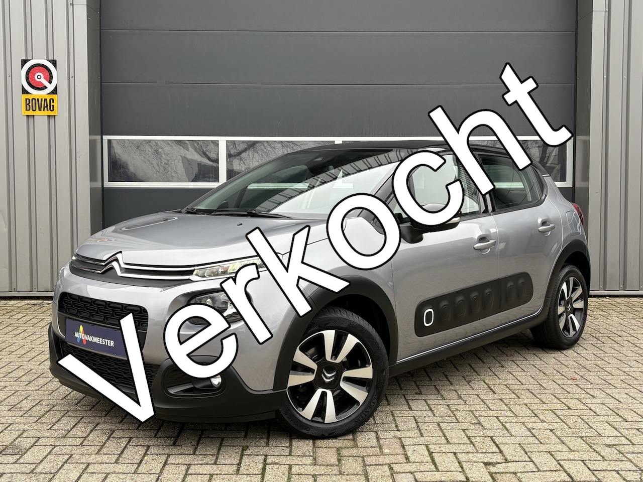 Citroën C3 - 1.2 PureTech S&S Shine Automaat | Navi | Camera | Carplay/Android | Cuise & Climate Contro - AutoWereld.nl