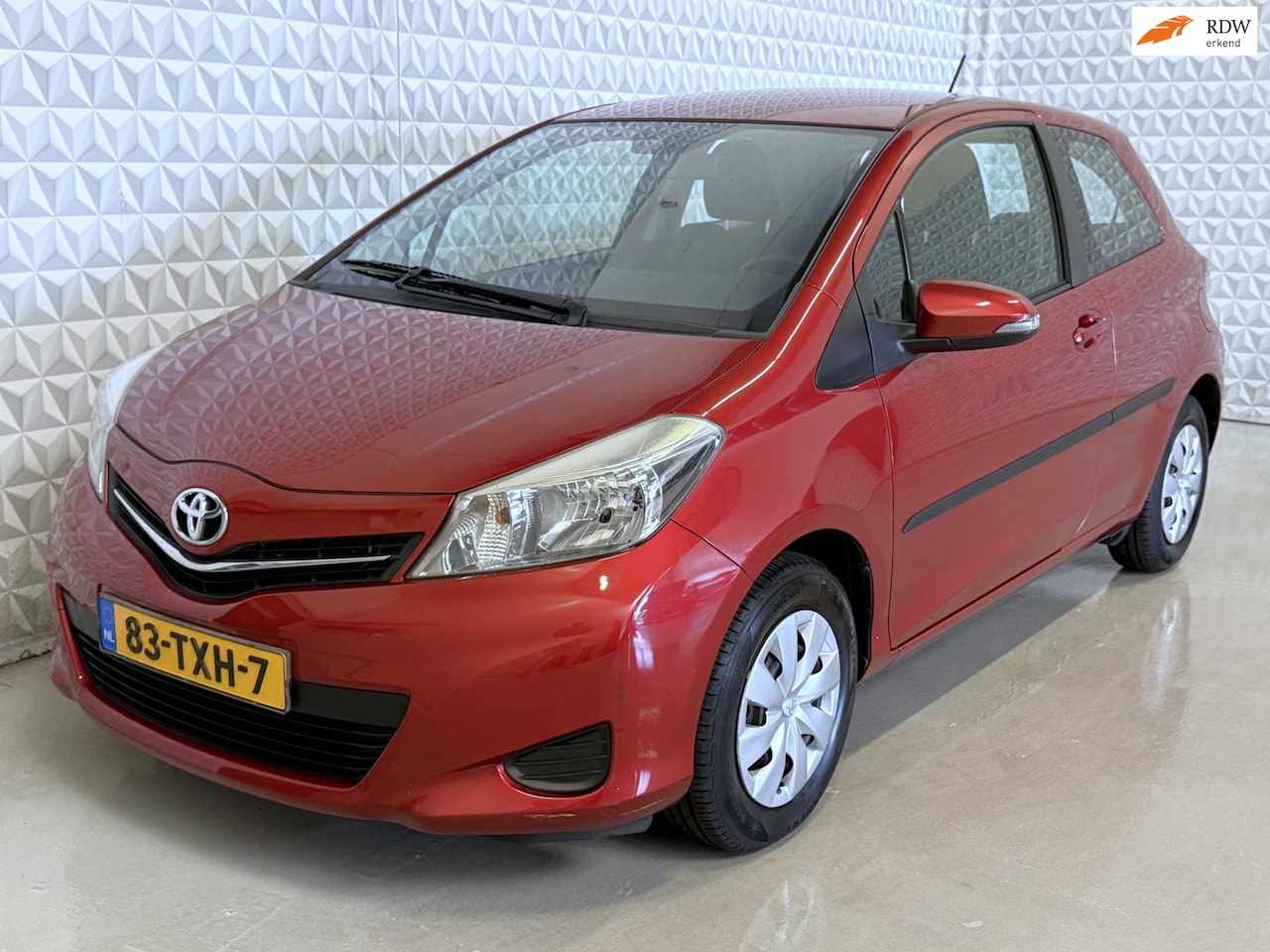 Toyota Yaris - 1.0 VVT-i Aspiration in de 1e LAK! AIRCO / 44.000km (2012) - AutoWereld.nl
