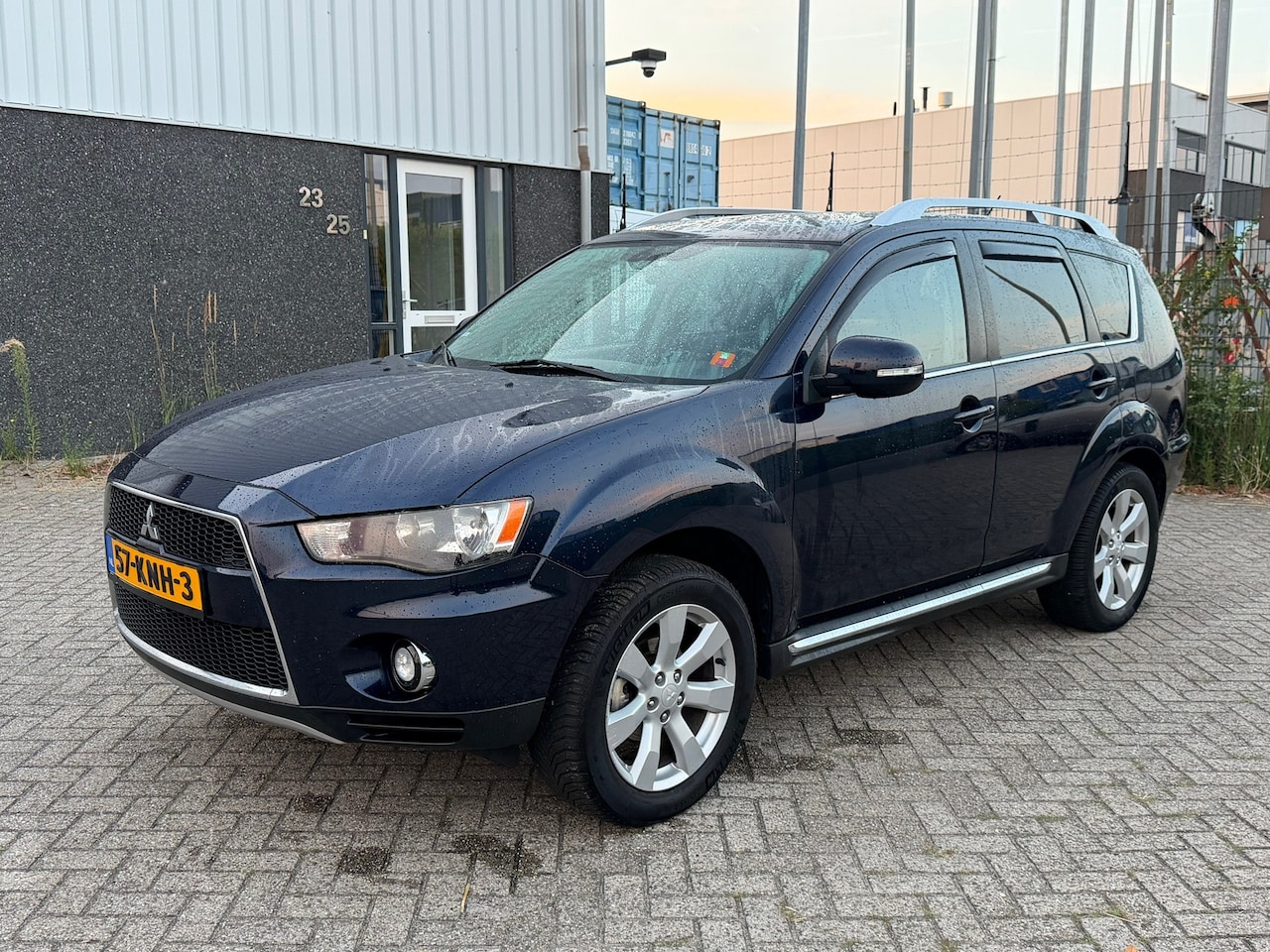 Mitsubishi Outlander - 2.0 Intro Edition Automaat Navi - AutoWereld.nl