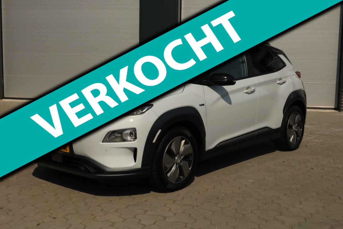 Hyundai Kona Electric - EV Premium 64 kWh Keyless Adaptief Carplay Stoelverwarming/-Koeling Head Up - AutoWereld.nl