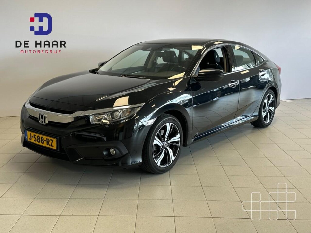 Honda Civic - 1.5 I-VTEC Elegance - Cruise Control - Navi - AutoWereld.nl