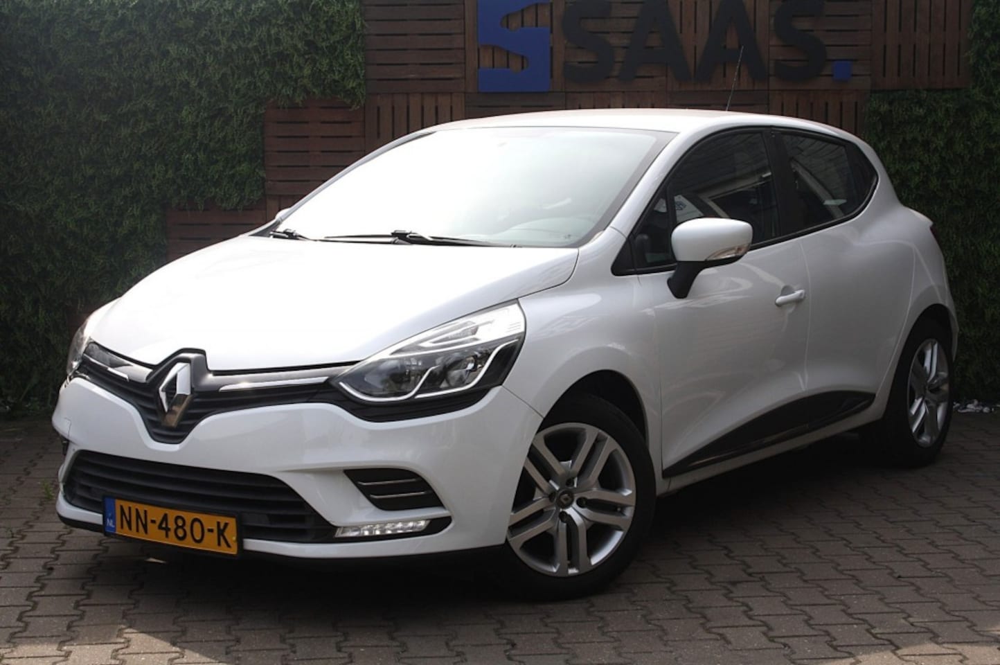 Renault Clio - 0.9 TCe Zen / NAP / Navigatie / Airco / Lage KM - AutoWereld.nl
