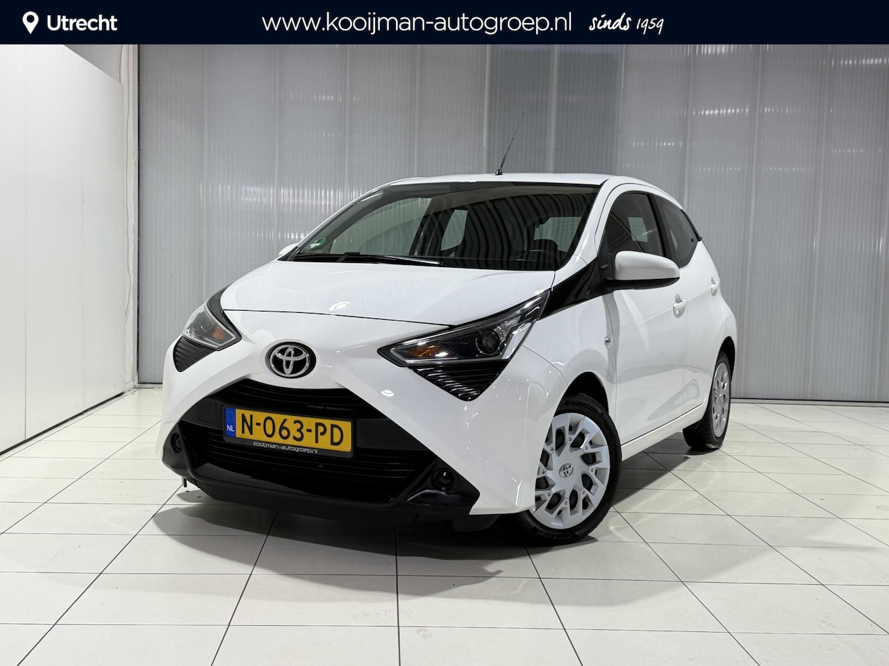 Toyota Aygo - 1.0 VVT-i x-play limited | Navigatie systeem | All season banden | Apple carplay/anroid au - AutoWereld.nl