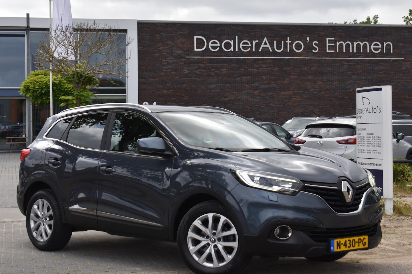 Renault Kadjar - 1.2 TCe ECC LMV NAVI TREKHAAK CRUISE - AutoWereld.nl