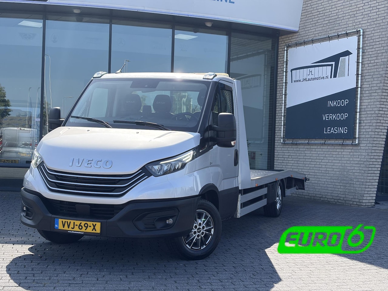 Iveco Daily - 35S21H 3.0 410*OPRIJWAGEN*AUTOM*LIER*NAVI*ECC*HAAK - AutoWereld.nl