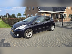 Peugeot 208 - 1.2 VTi Style LET OP staat op Locatie in EMST