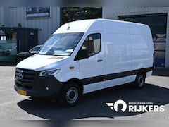 Mercedes-Benz Sprinter - 317 CDI L2H2 Pro LED, Geveerde stoel, Trekhaak, Navigatie met camera