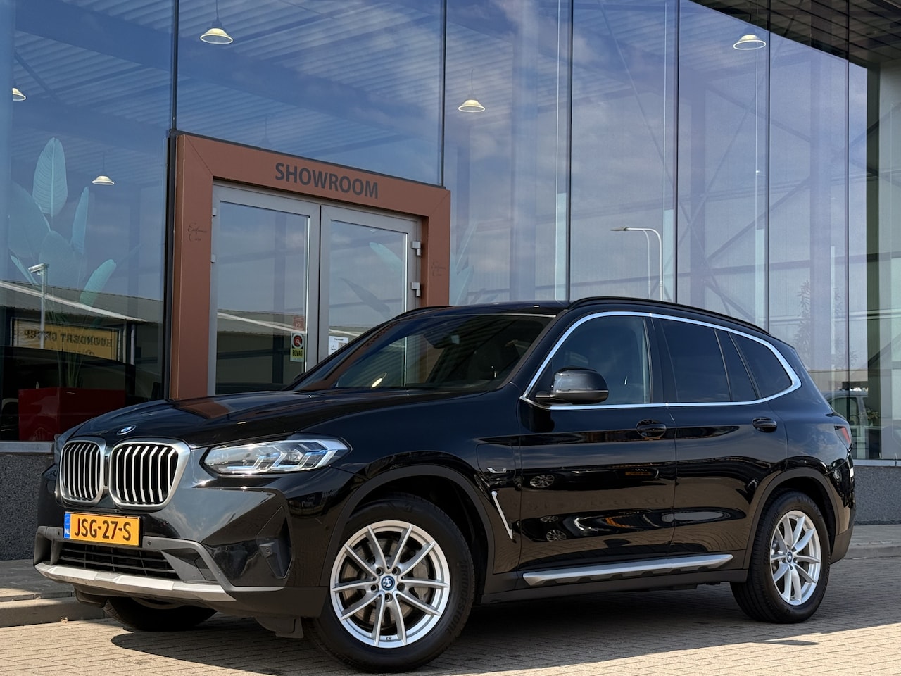 BMW X3 - xDrive30e | Stoelverwarming | Achteruitrijcamera | Trekhaak | Cruise | Apple Carplay / And - AutoWereld.nl