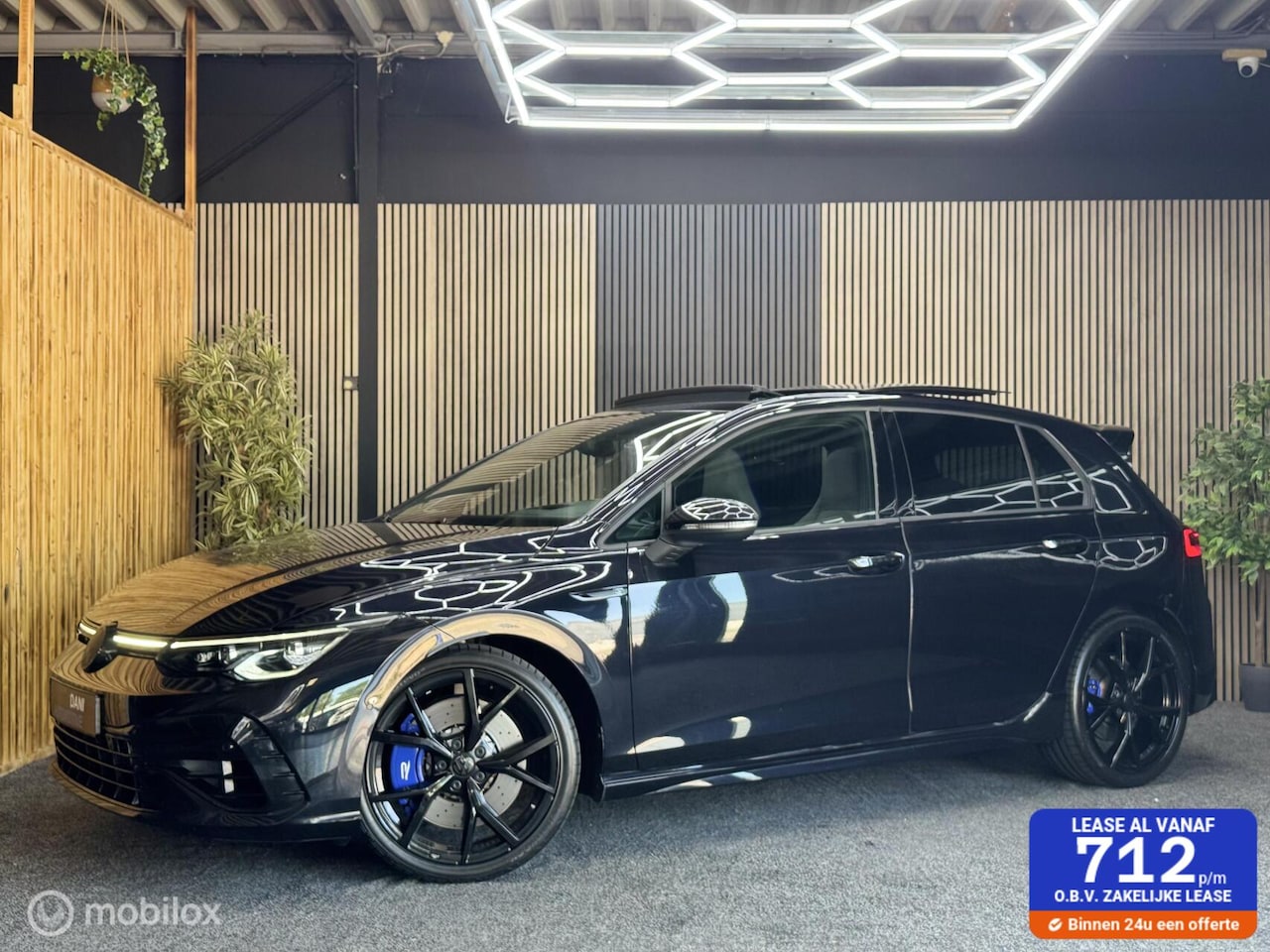 Volkswagen Golf - 2.0 TSI R 4Motion|Pano|Hud|Harman Kardon|APR - AutoWereld.nl