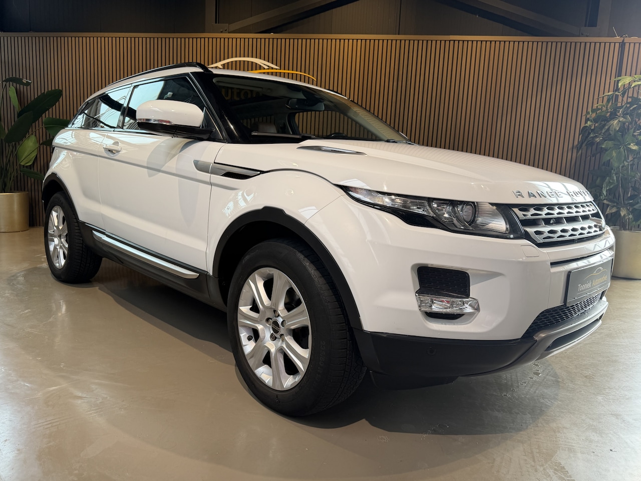 Land Rover Range Rover Evoque Coupé - 2.2 SD4 4WD Prestige 2.2 SD4 4WD Prestige - AutoWereld.nl
