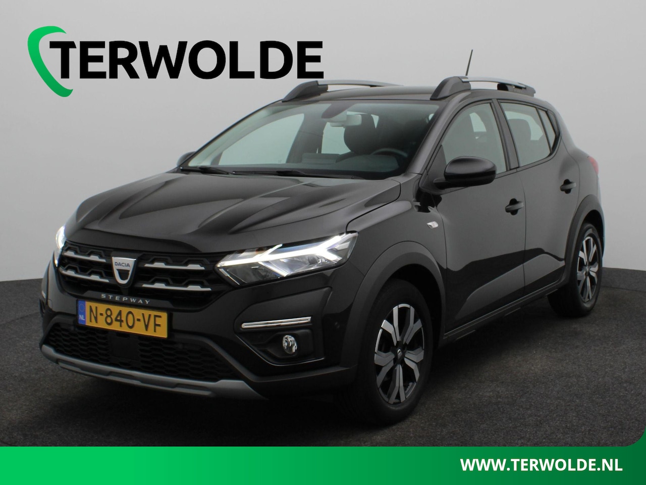Dacia Sandero Stepway - TCe 90 CVT GPF Comfort | AUTOMAAT | Navigatie | Parkeercamera | - AutoWereld.nl