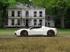 Ferrari 488 - 3.9 Spider HELE | Racing Seats