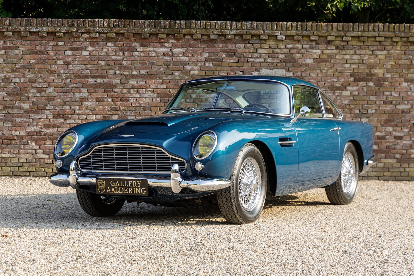 Aston Martin DB4 - Vantage SS Series 4 LHD "Lyon heritage" "Lyon heritage" - Most years in beautiful Lyon and - AutoWereld.nl