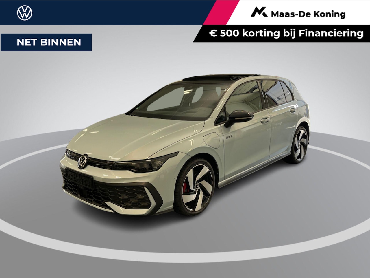 Volkswagen Golf - 1.5 eHybrid 272pk DSG GTE · Panoramadak · 360 Camera · Inklap. Trekhaak · Head-Up Display - AutoWereld.nl